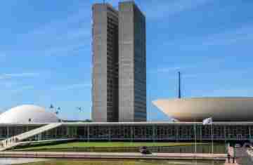  Senado aprova pena maior a quem fornecer drogas ou bebidas a menores 